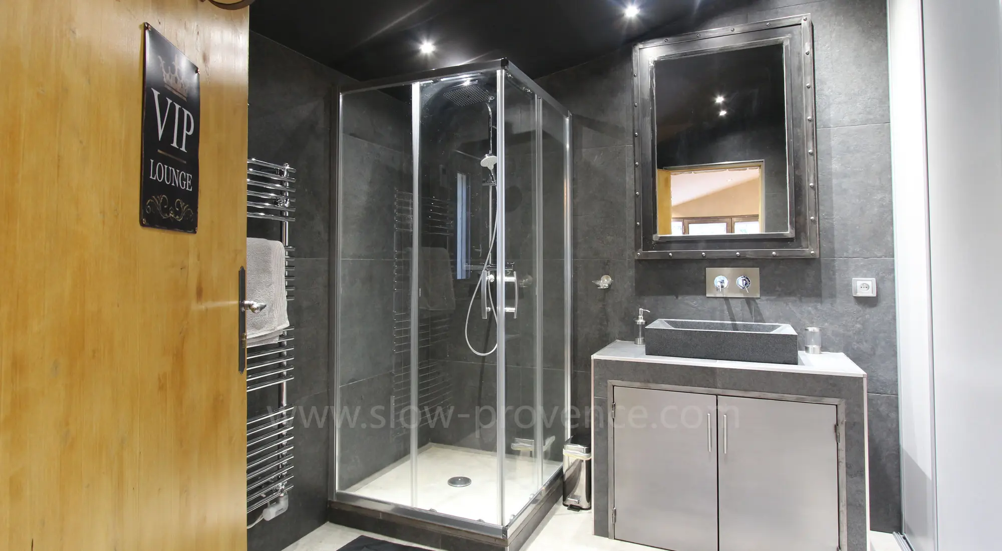 Salle de bain parentale