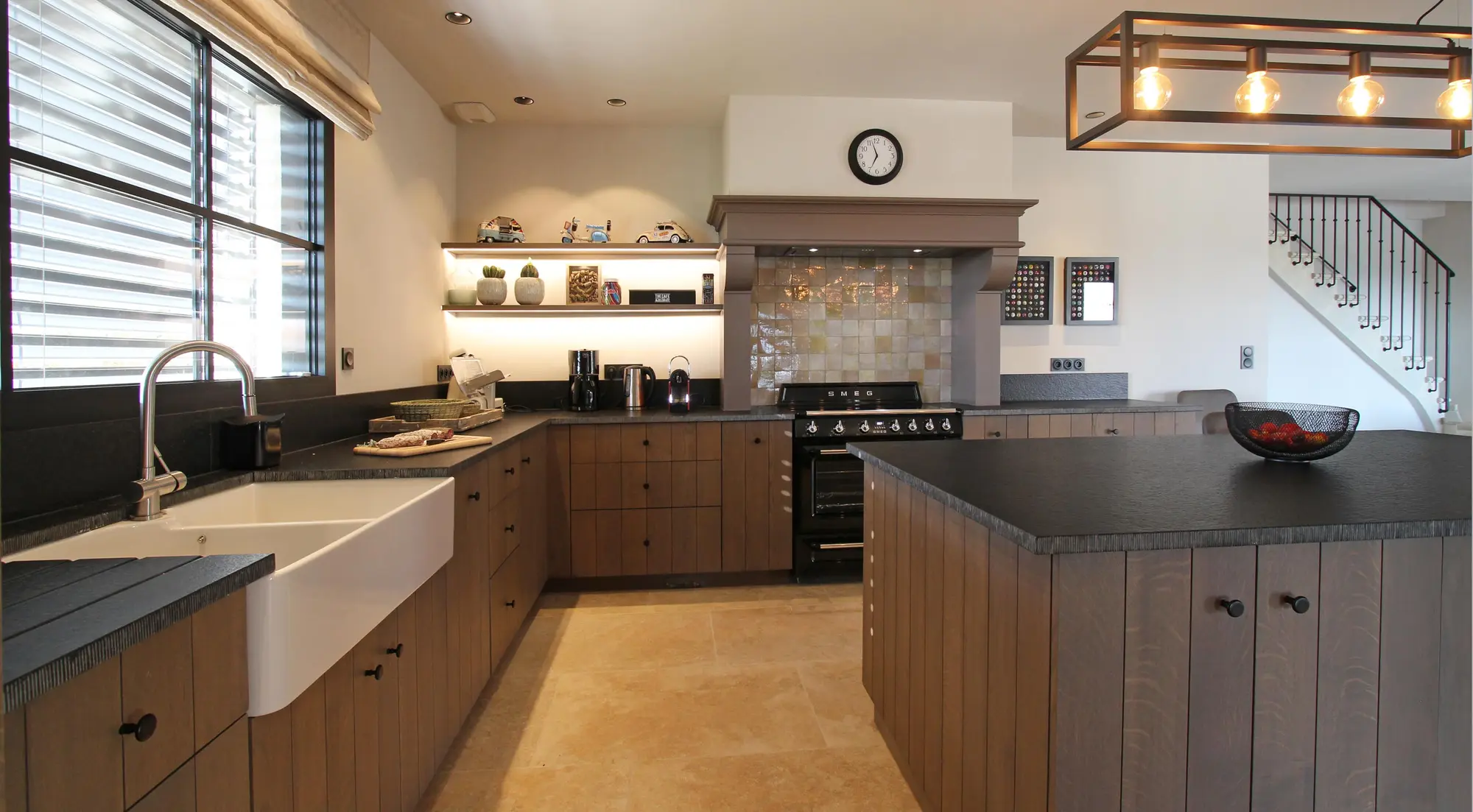 Fully furnished kitchen