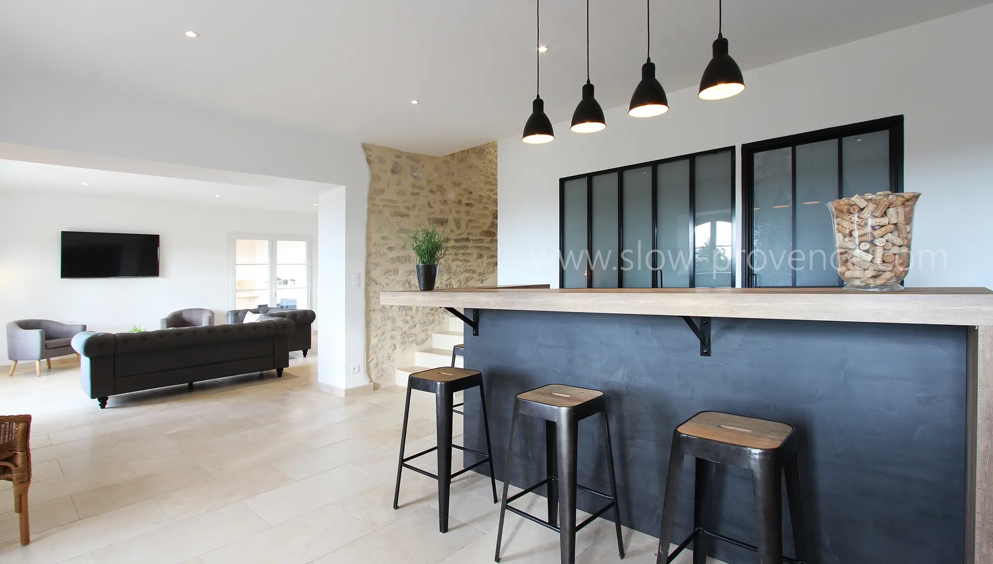 Ouvert sur le salon