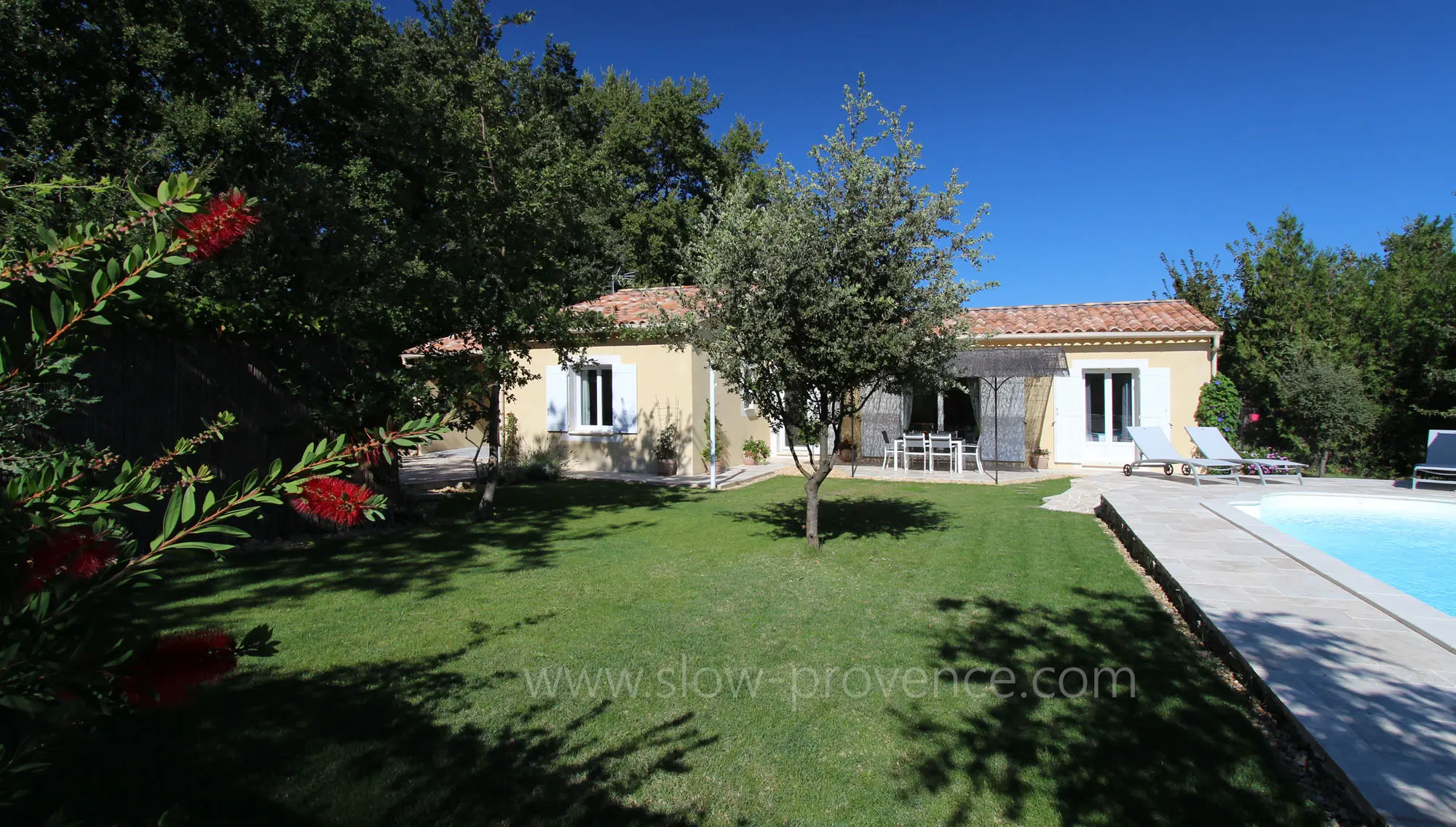 Grand jardin de 1200m²