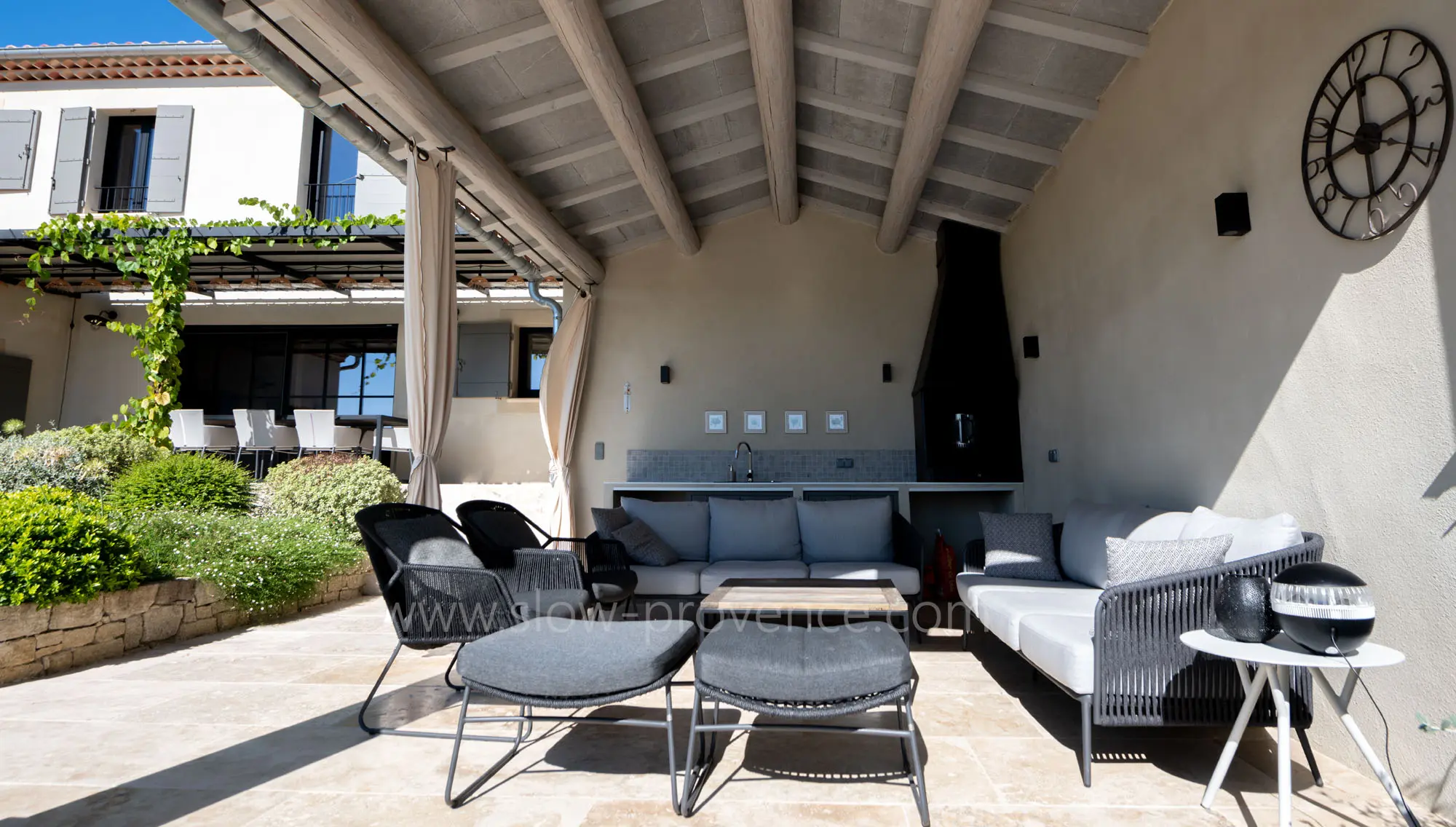 Pool-house couvert