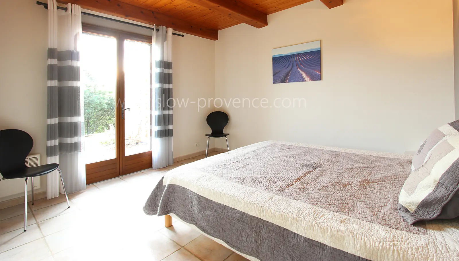 Chambre 1 vue sur le jardin