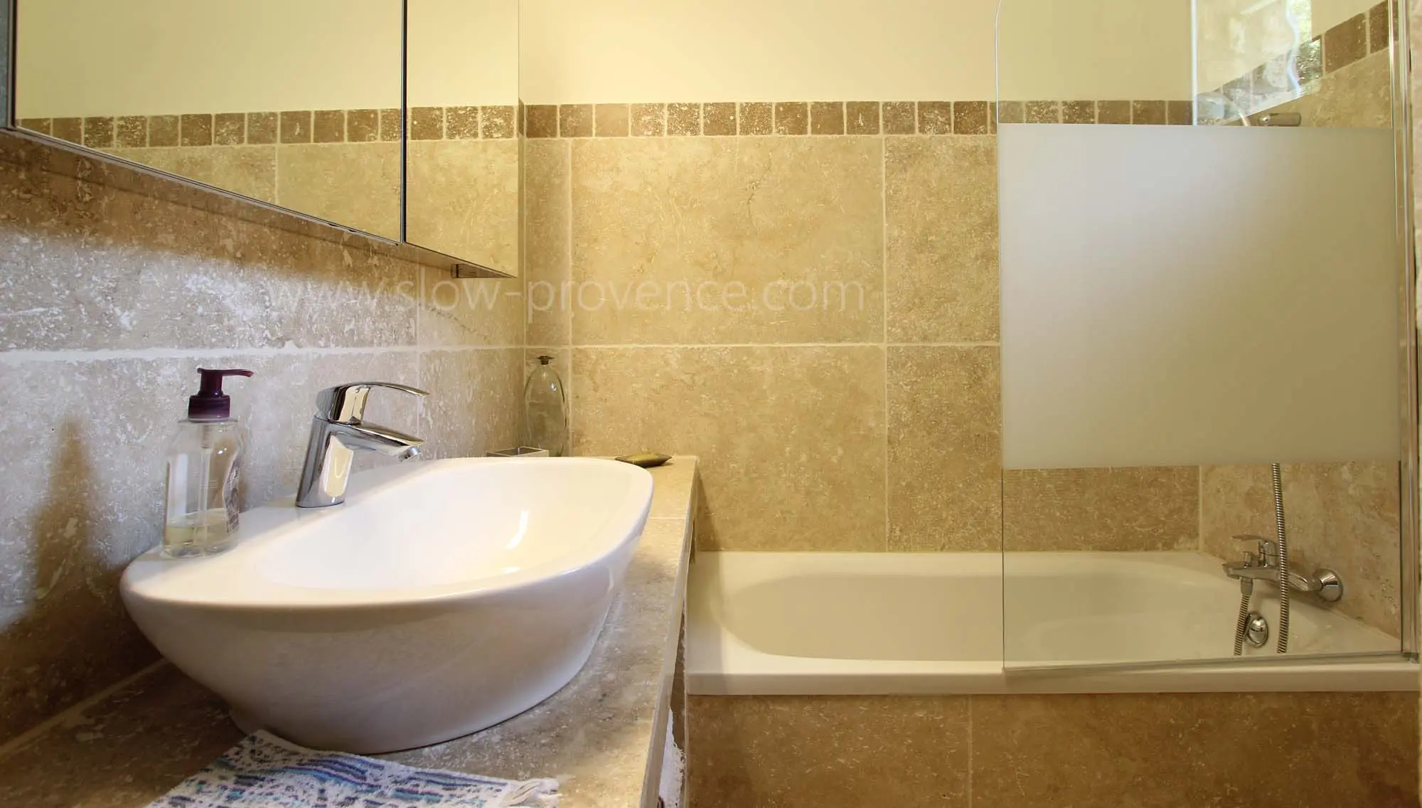 Petite salle de bain du rez-de-chaussée