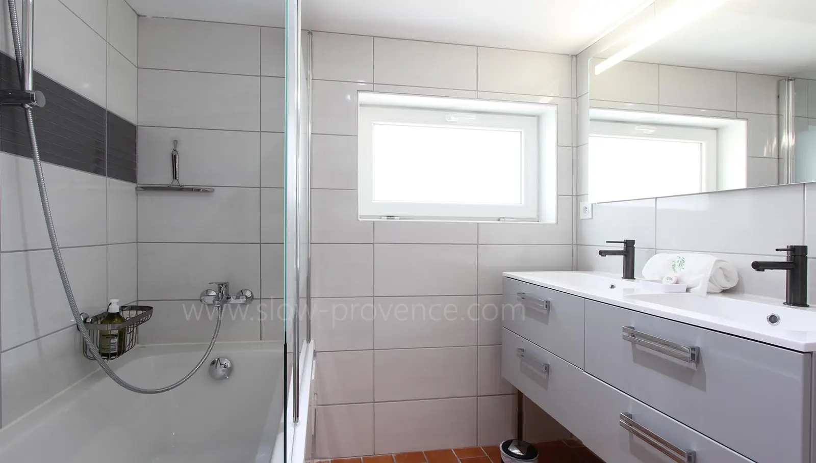 Salle de bain à l'étage