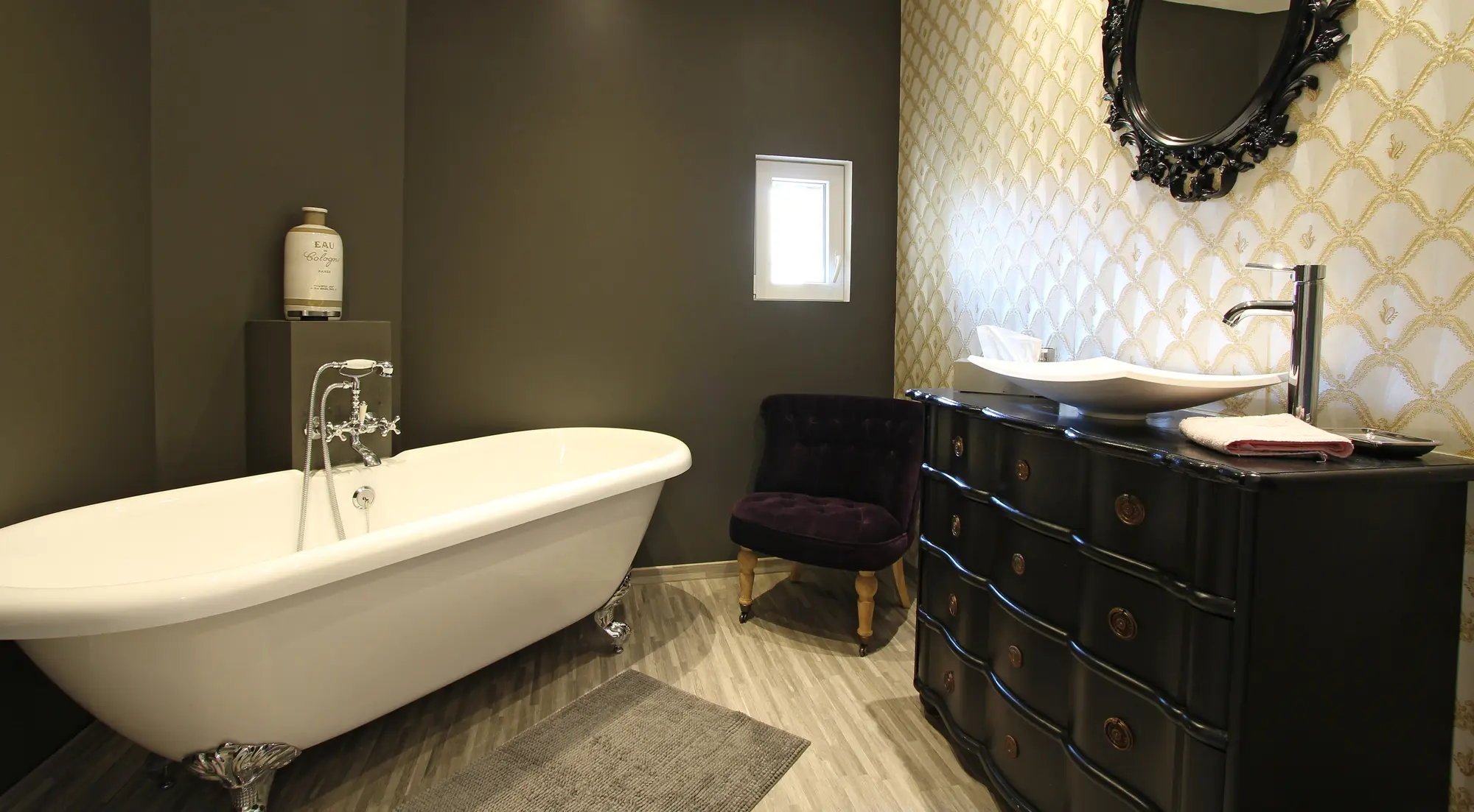 Salle de bain partagée par les chambres 2 & 3