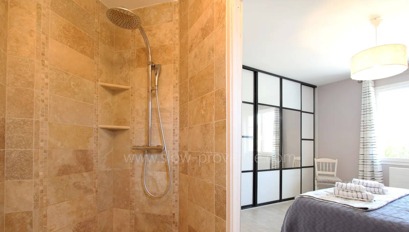 Salle de douche chambre parentale